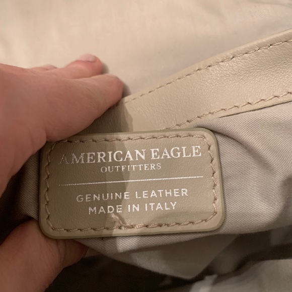American Eagle Saddle Leather Cross Body - Picture 6 of 8